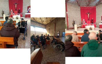 LOS/AS USUARIOS/AS DE LA RESIDENCIA DE MAYORES “PADRE DIEGO SUÁREZ MORA” VISITAN LA PARROQUIA DE SANTA TERESA DE JESÚS (HUELVA)